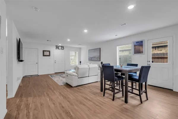 $2,000 | 4154 Saltillo Lakes Drive, Baytown, TX 77521