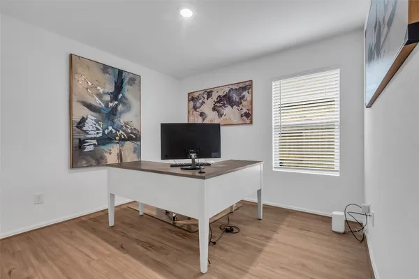 $2,000 | 4154 Saltillo Lakes Drive, Baytown, TX 77521