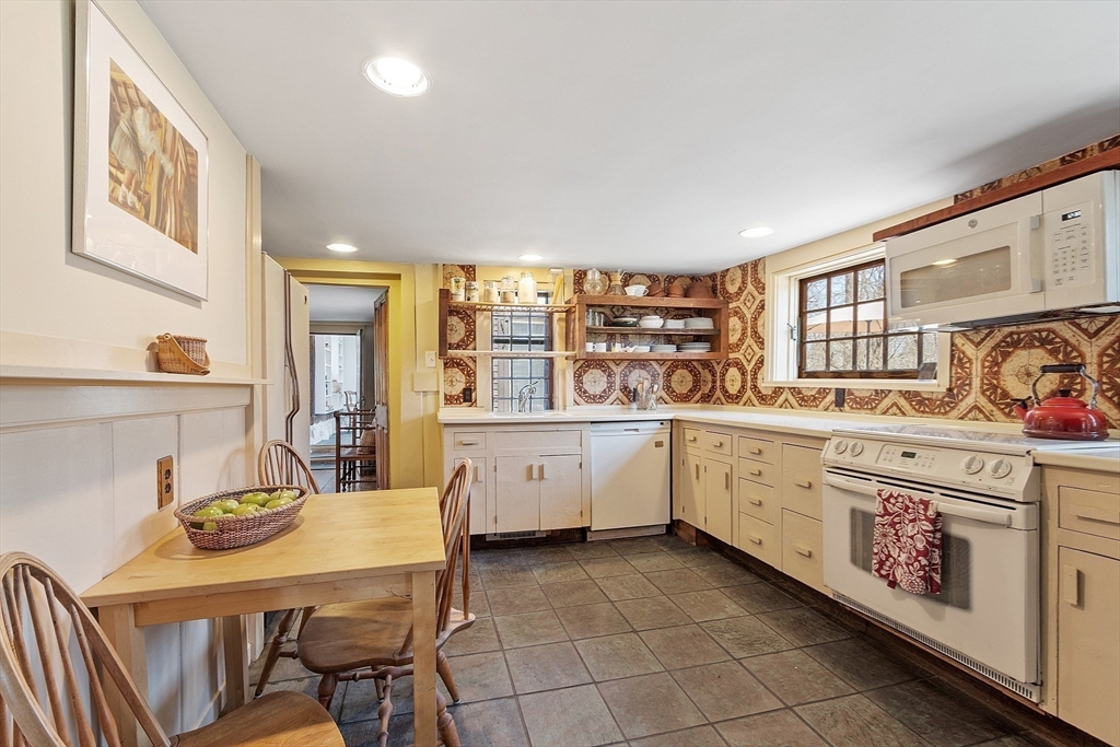 320 Lowell Road Concord, MA 01742 - Photo 21 of 42