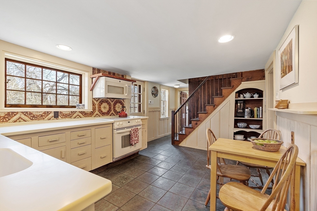 320 Lowell Road Concord, MA 01742 - Photo 22 of 42