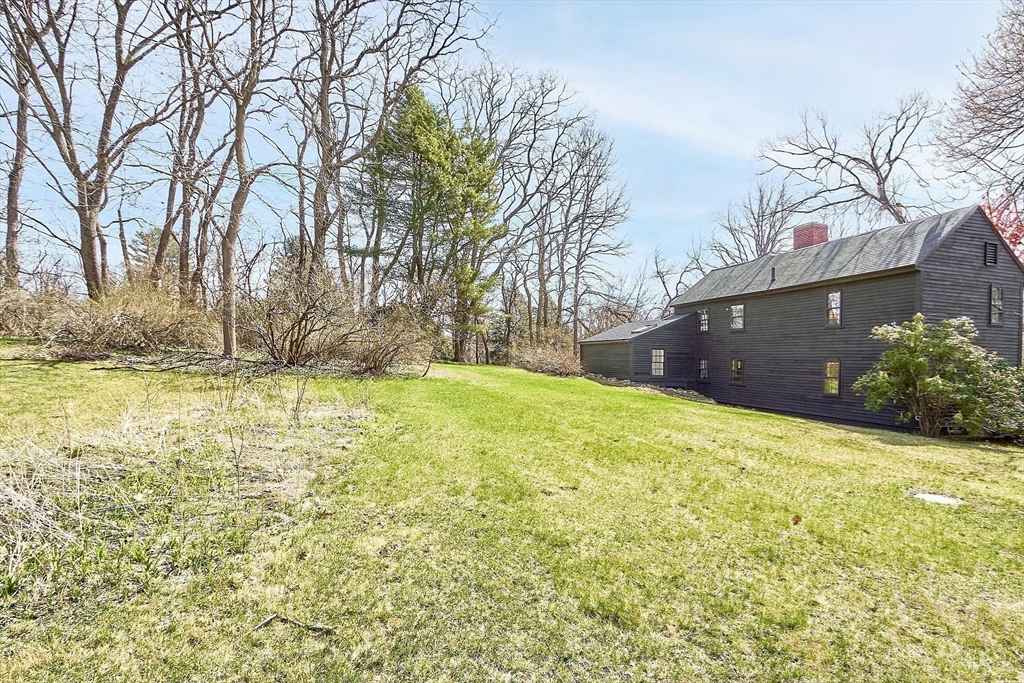 320 Lowell Road Concord, MA 01742 - Photo 7 of 42