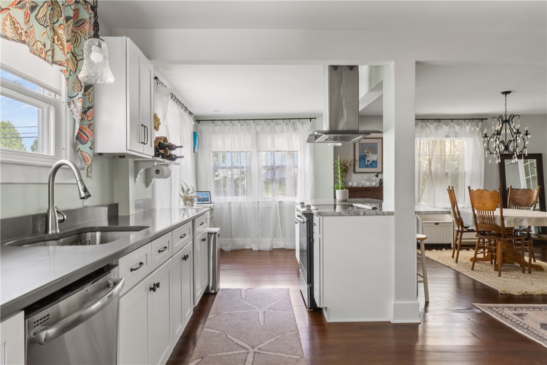 73 Granite Street Westerly, RI 02891 - Photo 9 of 36