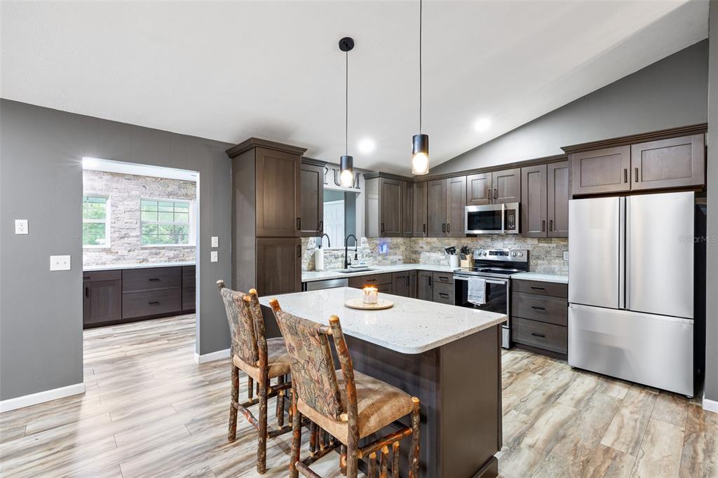 11311 Northeast 40th Street Road Silver Springs, FL 34488 - Photo 11 of 67