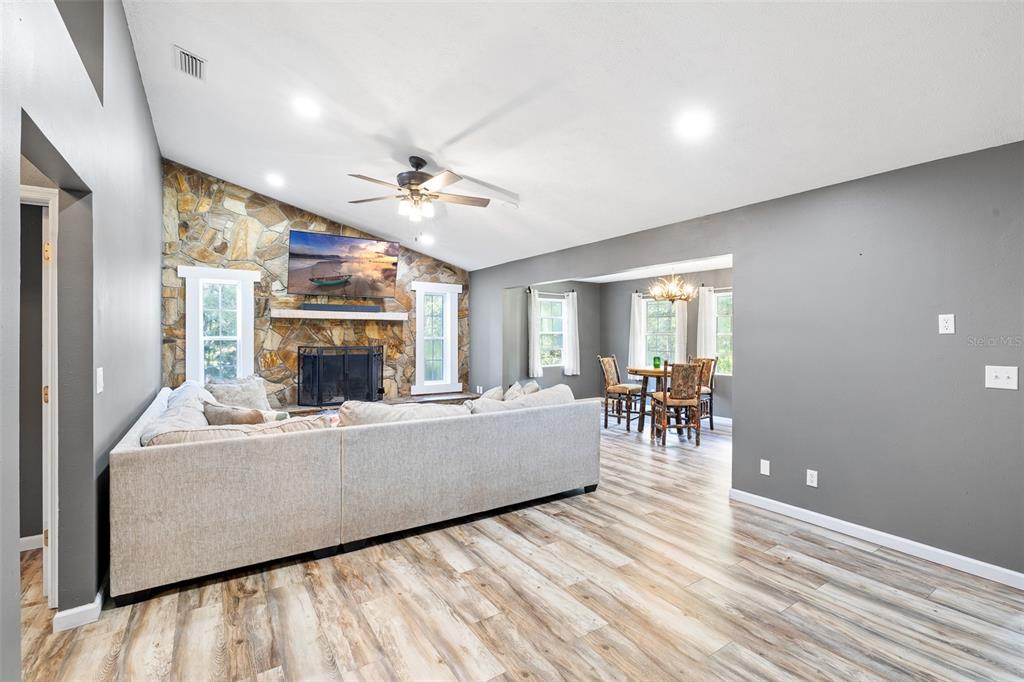 11311 Northeast 40th Street Road Silver Springs, FL 34488 - Photo 17 of 67