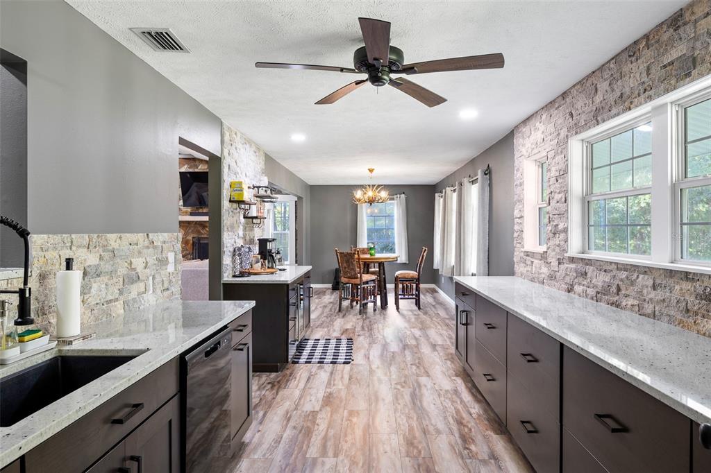 11311 Northeast 40th Street Road Silver Springs, FL 34488 - Photo 20 of 67