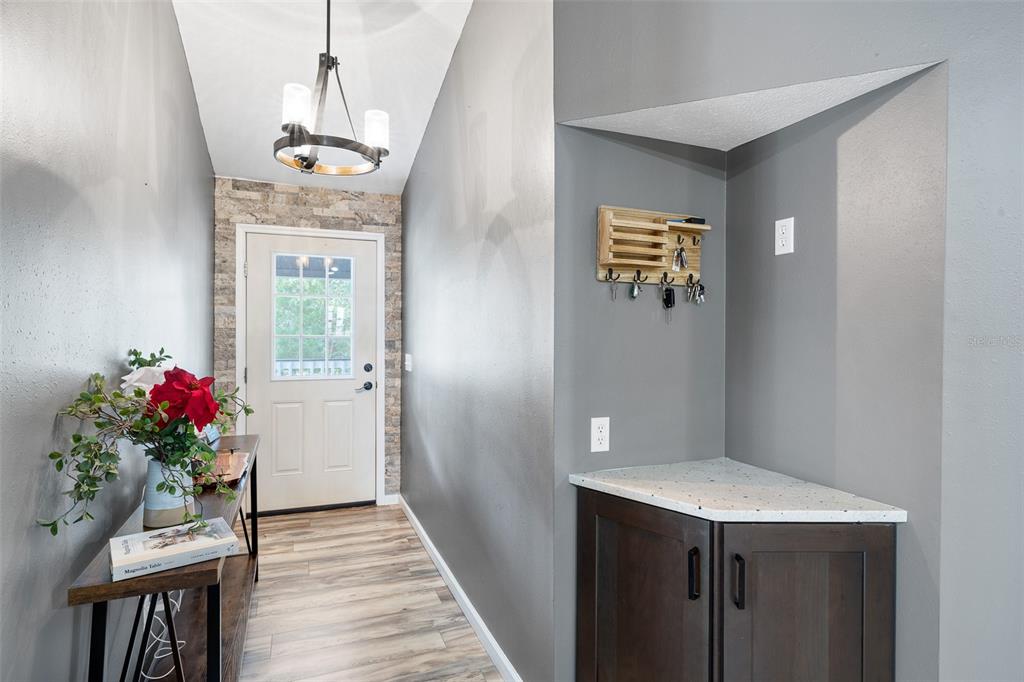 11311 Northeast 40th Street Road Silver Springs, FL 34488 - Photo 8 of 67