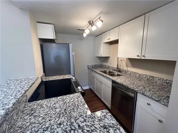 $1,175 | 1001 Park Hill Drive, Unit A1, Gainesville, GA 30501