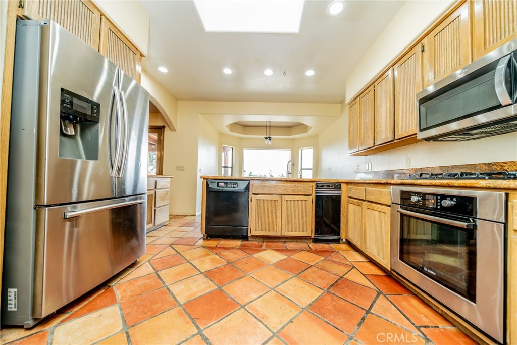 7440 3rd Hesperia, CA 92345 - Photo 12 of 29