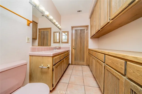 $2,995 | 7440 3rd, Hesperia, CA 92345