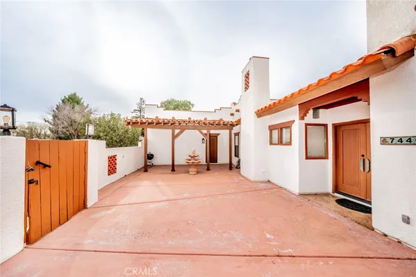 $2,995 | 7440 3rd, Hesperia, CA 92345