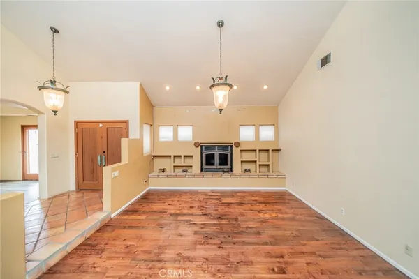 $2,995 | 7440 3rd, Hesperia, CA 92345