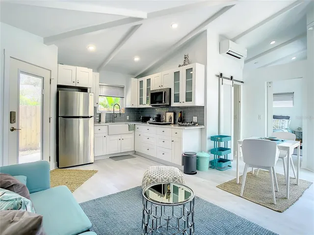 $624,900 | 5111 28th Avenue North, St. Petersburg, FL 33710