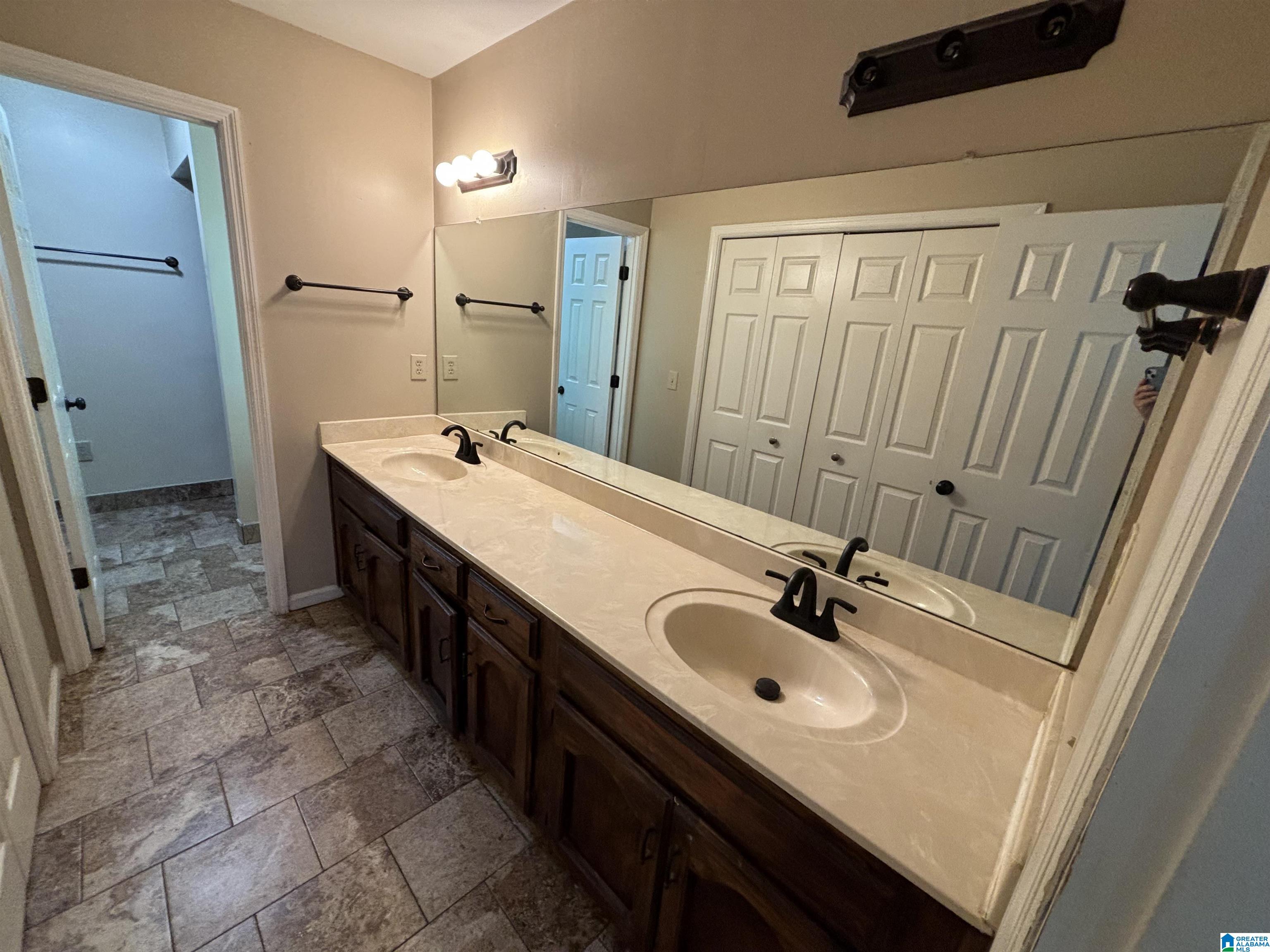202 Newgate Circle Alabaster, AL 35007 - Photo 14 of 19