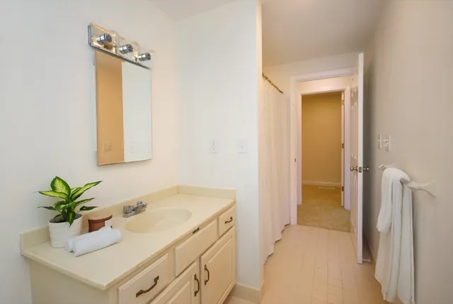 $799,000 | 12 Mitchell Grant Way, Bedford, MA 01730