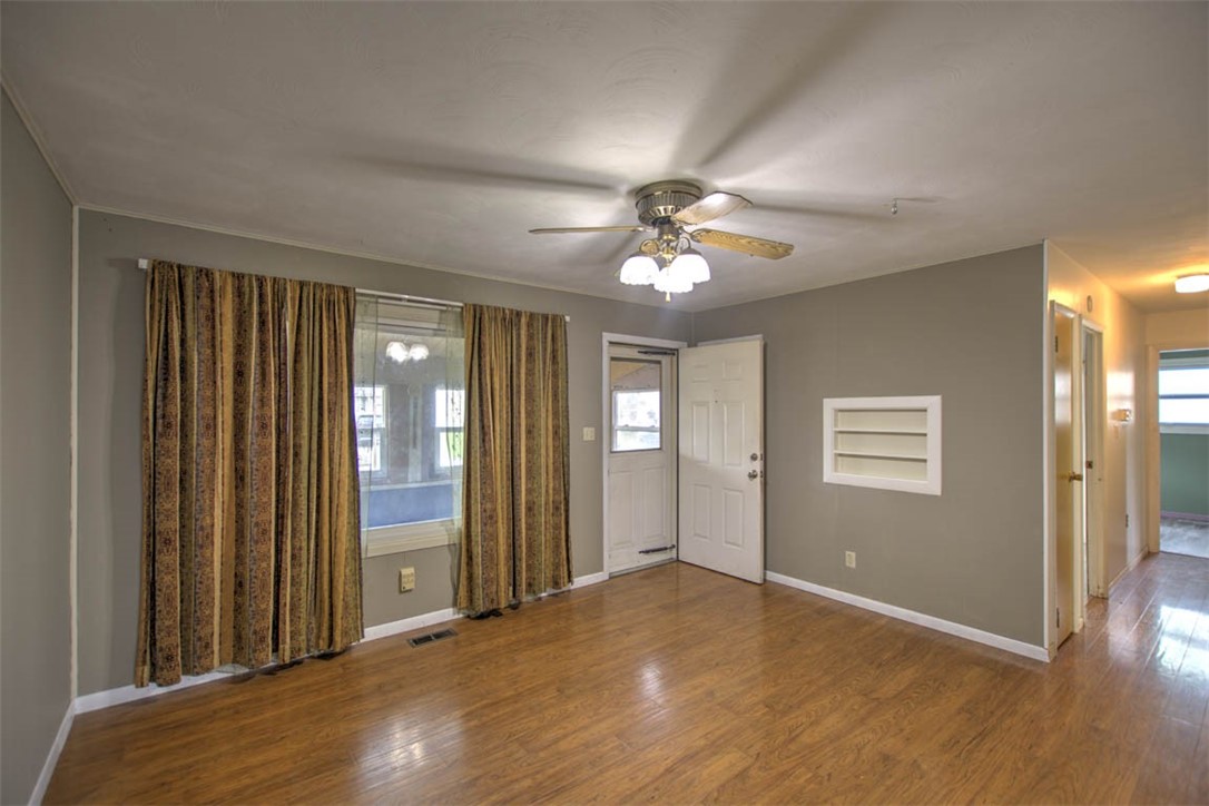 54 Whippoorwill Drive Decatur, IL 62526 - Photo 8 of 25 Gallery Image 8