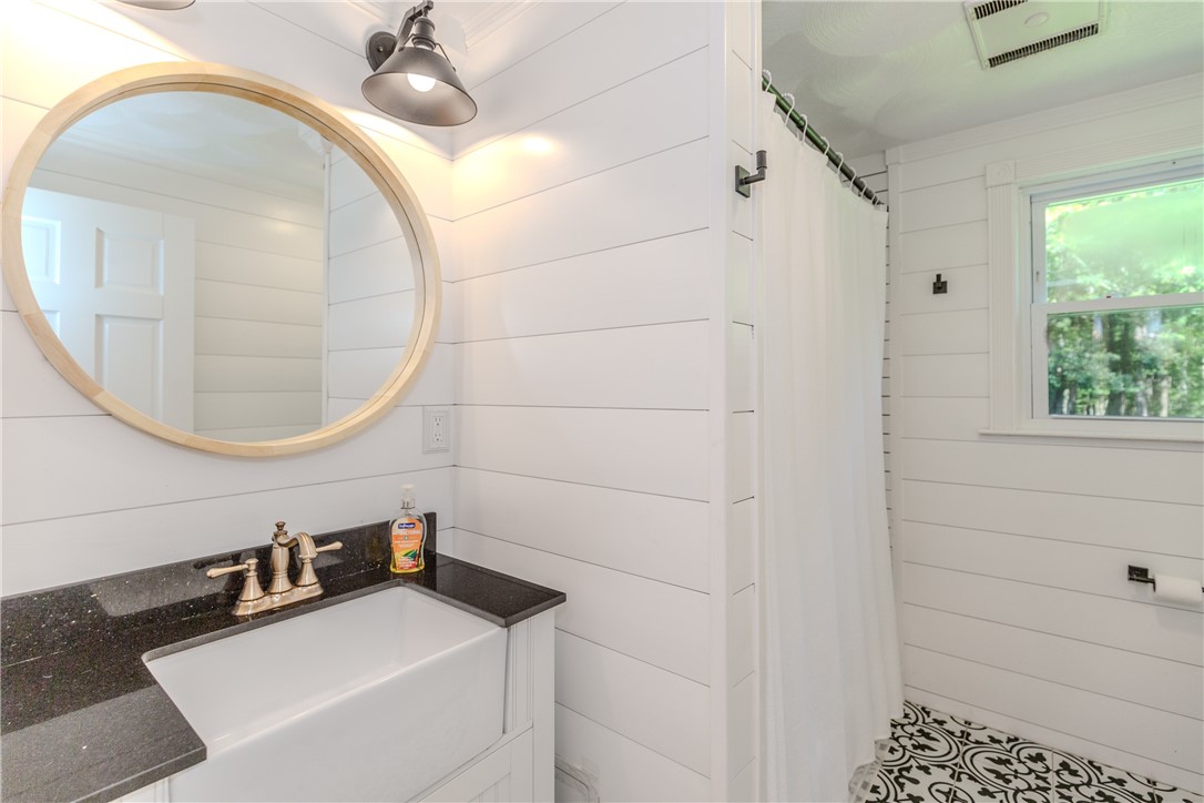 1270 Pippin Orchard Road Cranston, RI 02921 - Photo 18 of 41