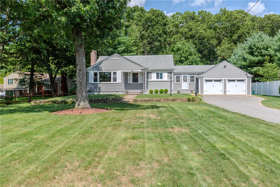 1270 Pippin Orchard Road Cranston, RI 02921 - Photo 3 of 41