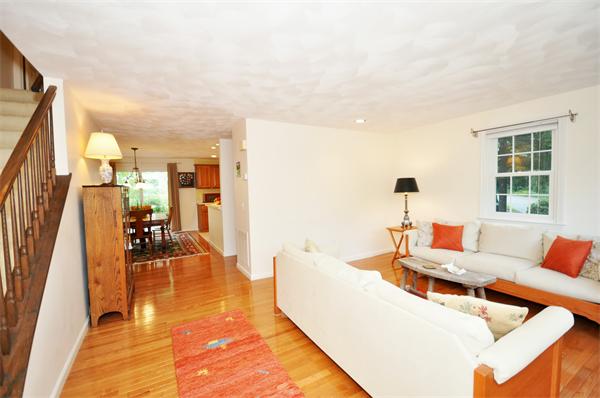 12 Apple Ridge Road, Unit 6 Maynard, MA 01754 - Photo 8 of 21 Gallery Image 8