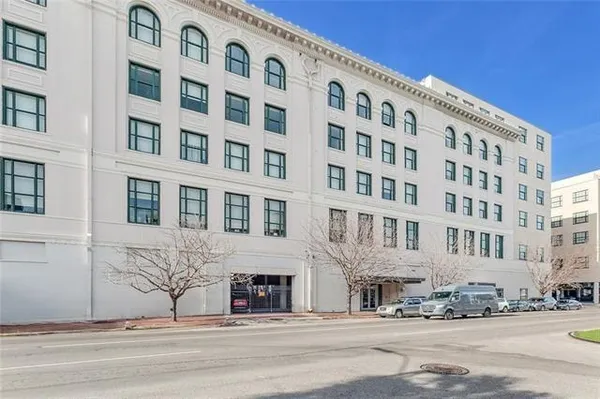 $2,300 | 1201 Canal Street, Unit 413, New Orleans, LA 70112