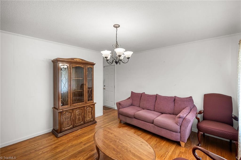 5406 Finch Farm Road Trinity, NC 27370 - Photo 21 of 24 Living Room