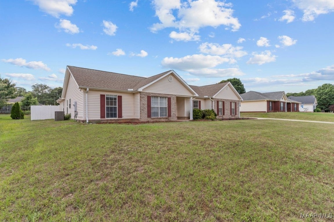 177 Eagle Bend Road Enterprise, AL 36330 - Photo 3 of 32 Gallery Image 3