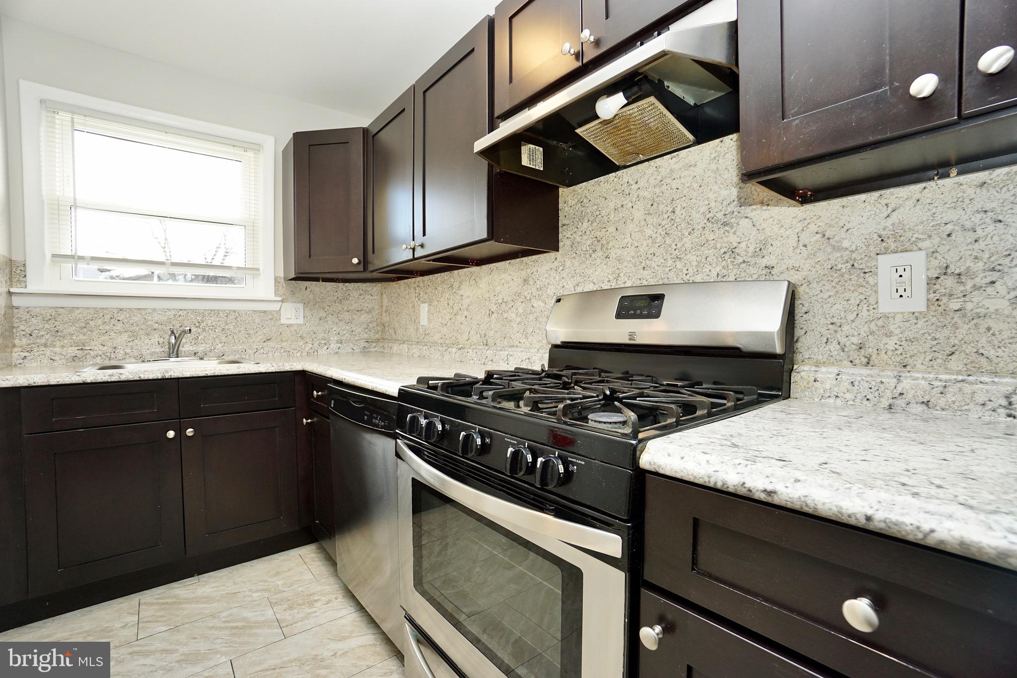 85 Via Cascata Drive Clementon, NJ 08021 - Photo 2 of 35