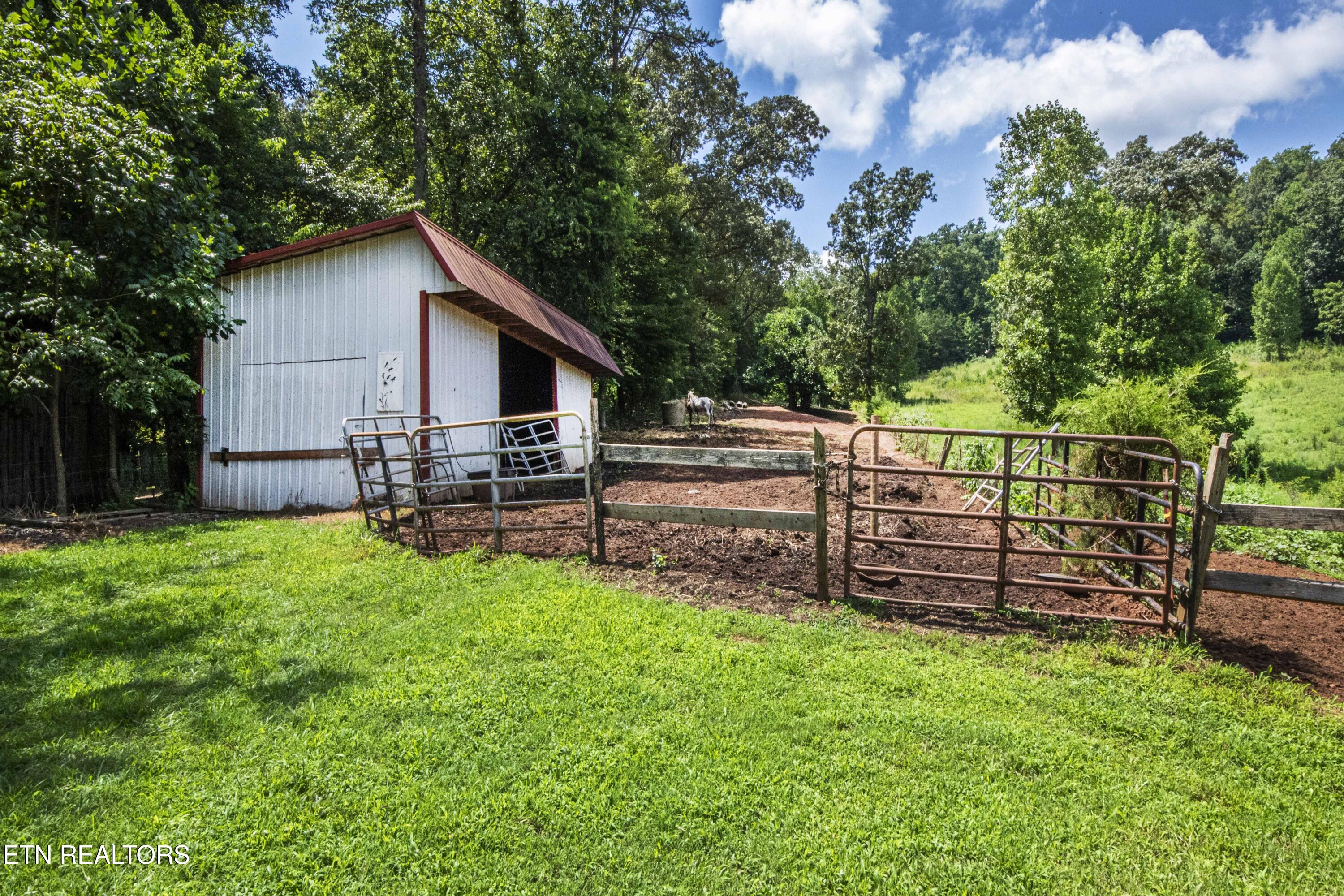 598 Griffith Branch Road Madisonville, TN 37354 - Photo 37 of 60 V19A4202