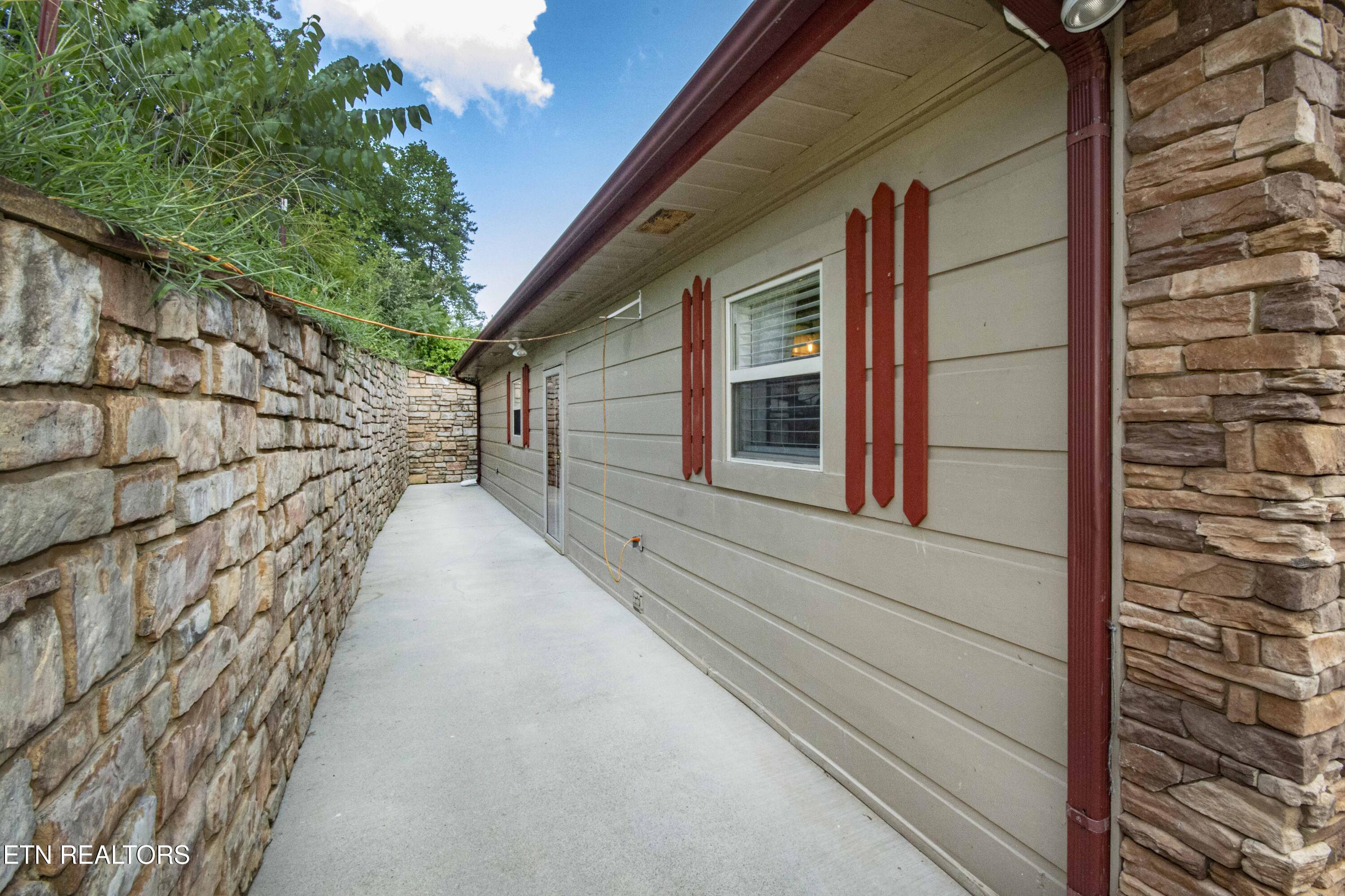 598 Griffith Branch Road Madisonville, TN 37354 - Photo 10 of 60 V19A4139