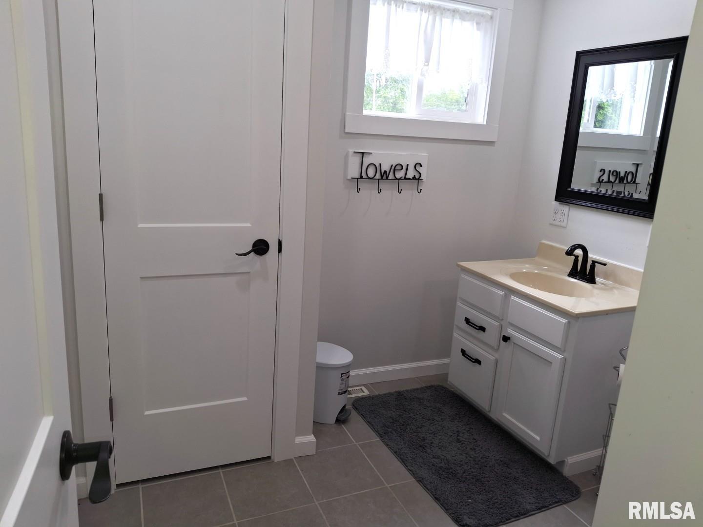 476 West Myrtle Street Canton, IL 61520 - Photo 15 of 33