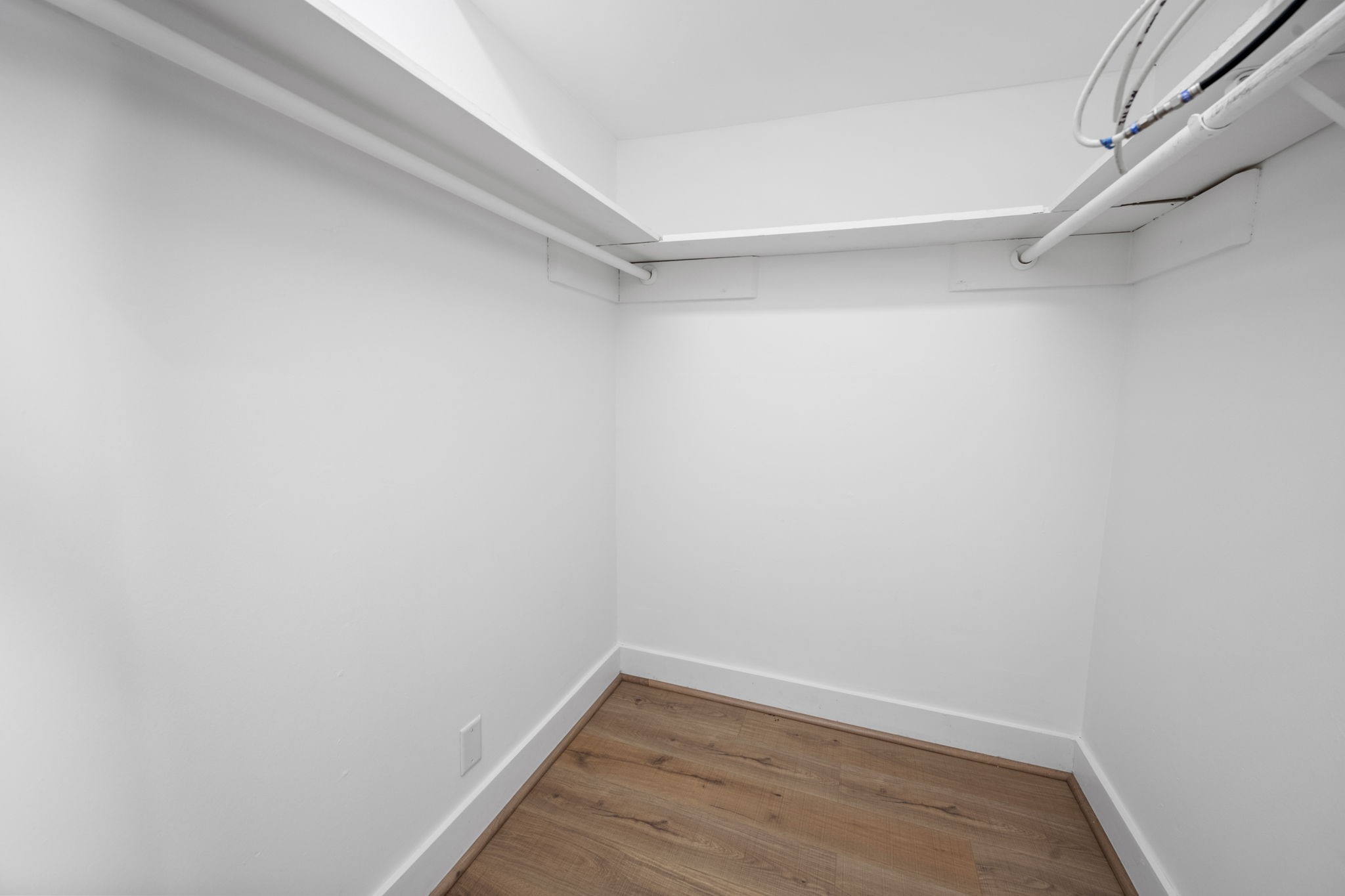 234 Westheimer Road, Unit 7 Houston, TX 77006 - Photo 13 of 18 Hall Closet