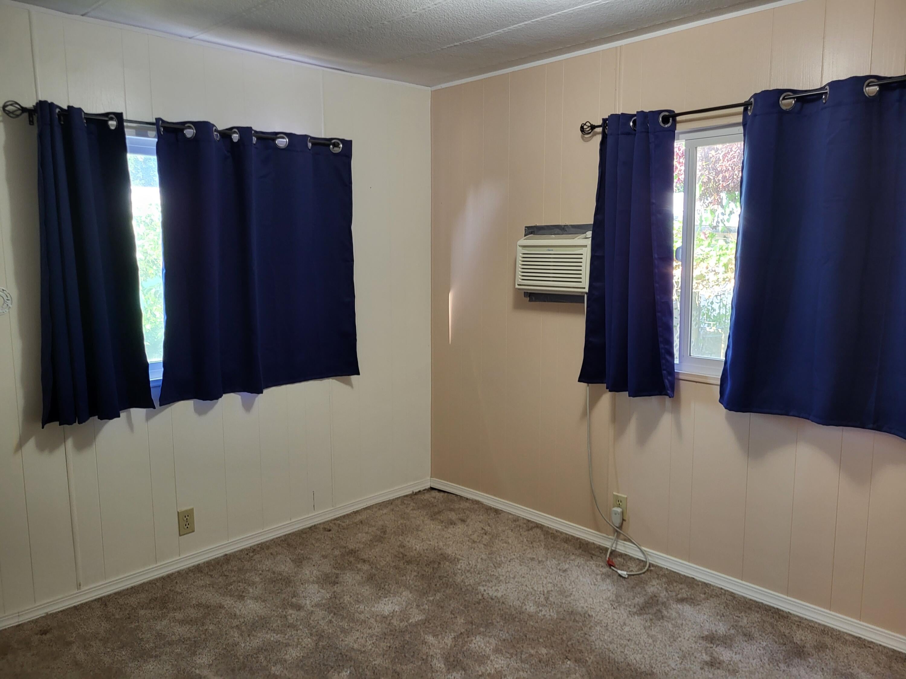 1241 Dowell Road, Unit 14 Grants Pass, OR 97527 - Photo 13 of 14 20240830_171548