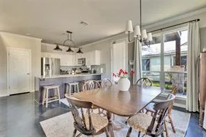 $2,775 | 2947 Moss Street, Austin, TX 78722