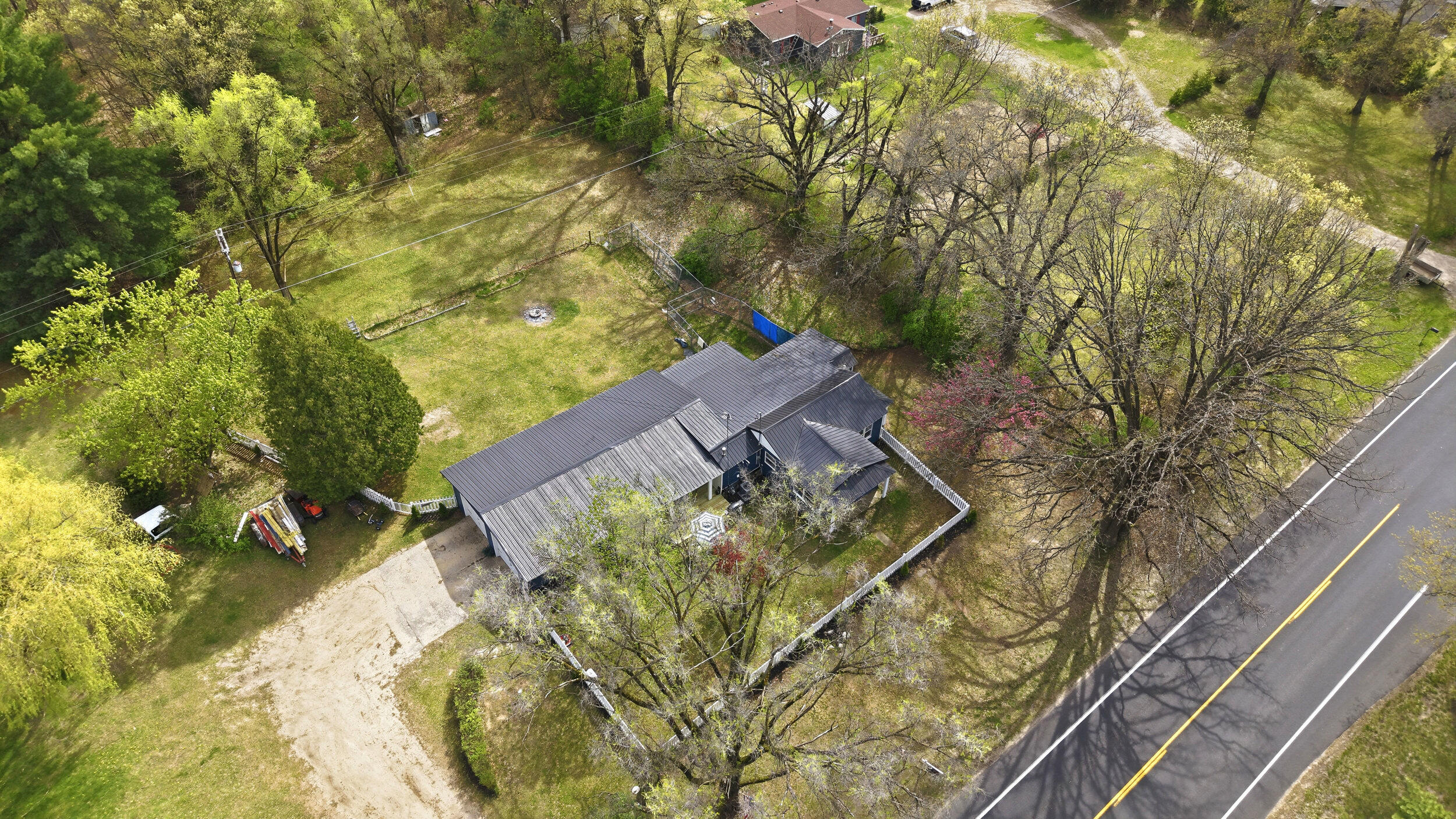10109 Wise Road Greenville, MI 48838 - Photo 5 of 37 10109 Wise Rd-010