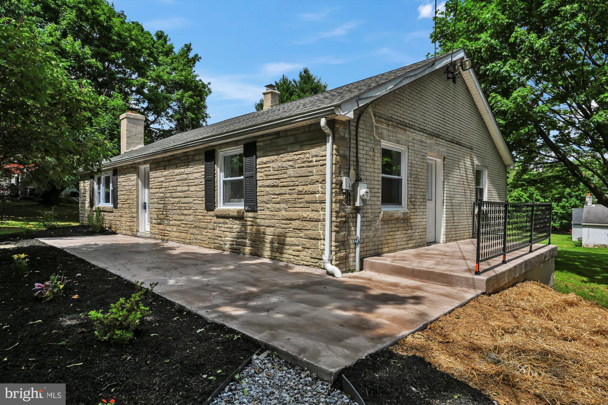 357 Bell Road Christiana, PA 17509 - Photo 5 of 27 Gallery Image 5
