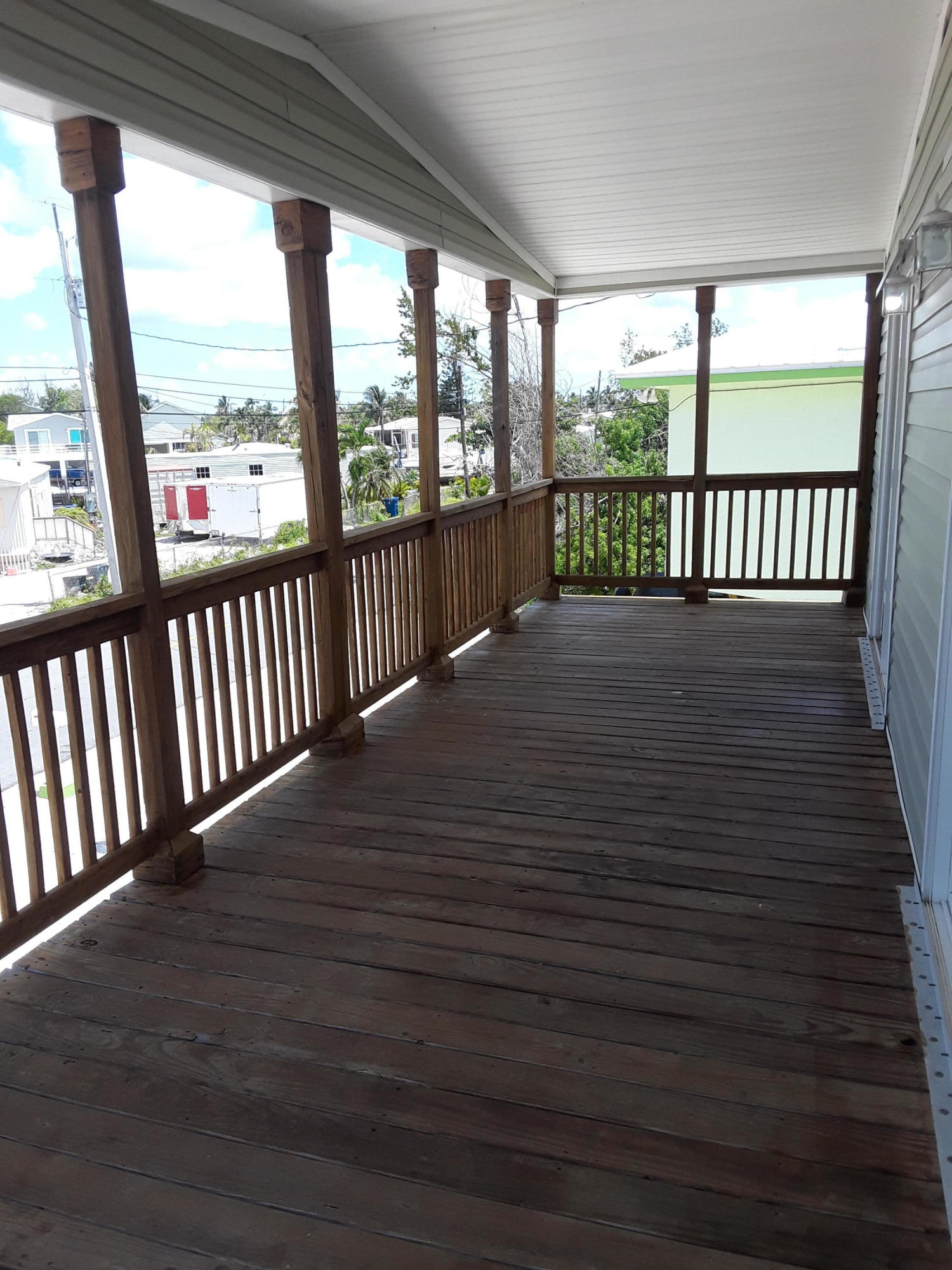 953 Plantation Road Key Largo, FL 33037 - Photo 9 of 21 Porch