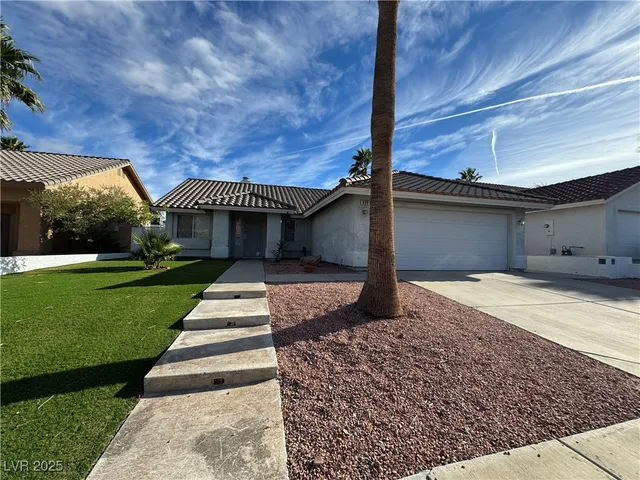$2,095 | 830 Coastal Beach Road, Henderson, NV 89002