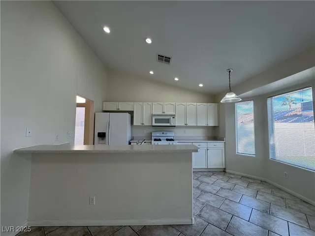 $2,095 | 830 Coastal Beach Road, Henderson, NV 89002