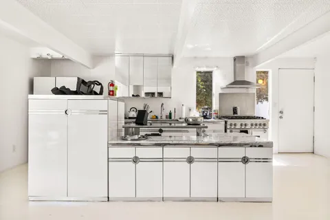 $1,649,000 | 811 East Grace Circle, Palm Springs, CA 92262