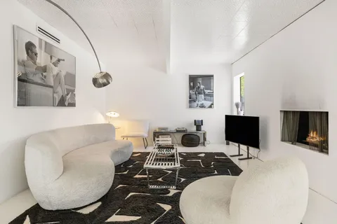 $1,649,000 | 811 East Grace Circle, Palm Springs, CA 92262