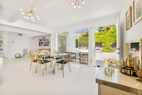 $1,649,000 | 811 East Grace Circle, Palm Springs, CA 92262