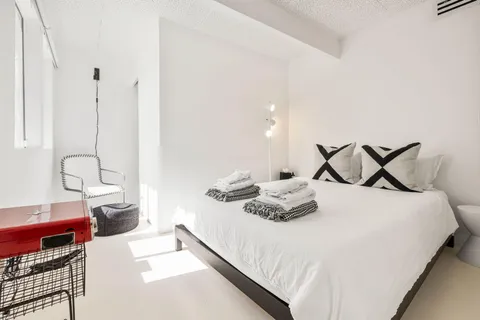 $1,649,000 | 811 East Grace Circle, Palm Springs, CA 92262