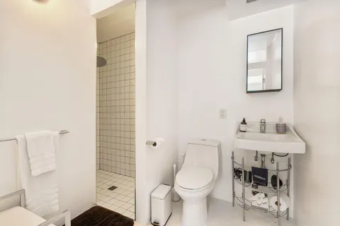 $1,649,000 | 811 East Grace Circle, Palm Springs, CA 92262