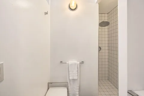 $1,649,000 | 811 East Grace Circle, Palm Springs, CA 92262