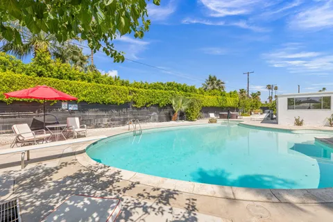 $1,649,000 | 811 East Grace Circle, Palm Springs, CA 92262