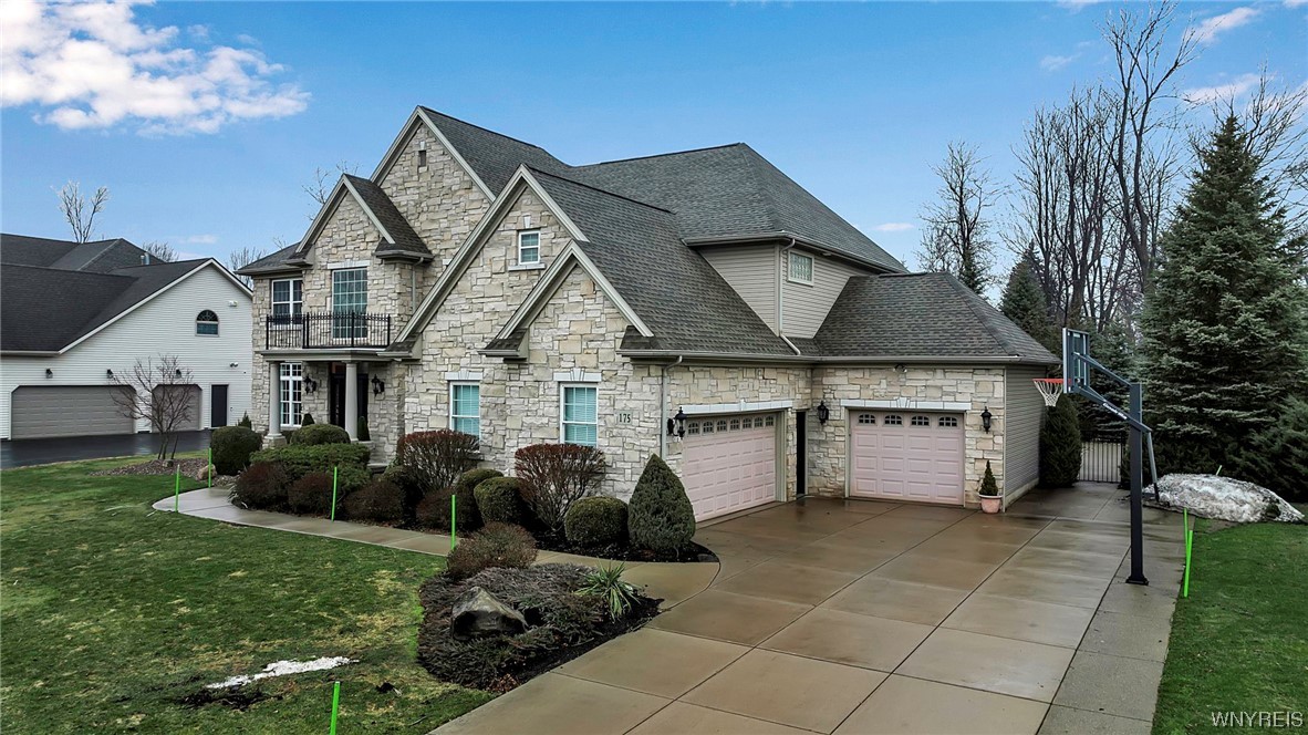 175 Via Foresta Lane Amherst, NY 14221 - Photo 2 of 2