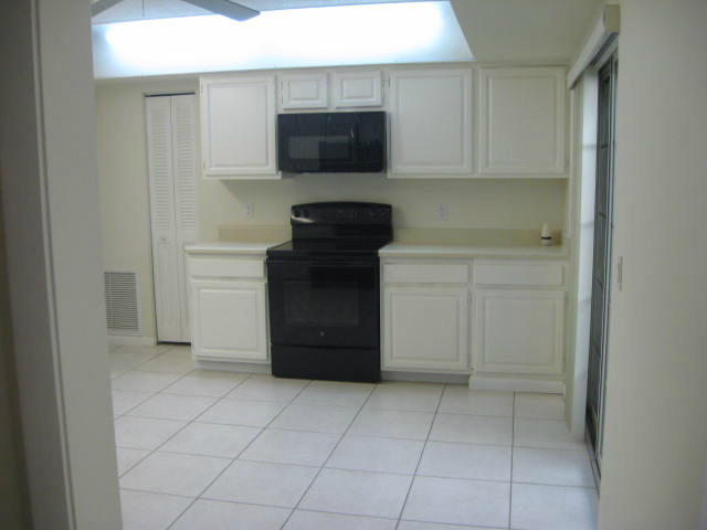 6165 Old Court Road, Unit 123 Boca Raton, FL 33433 - Photo 4 of 12 6165OldCt123Final 004