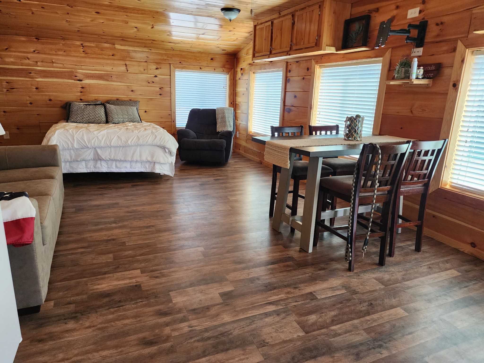 710 River Road Clifton, TN 38425 - Photo 19 of 42 Gallery Image 19