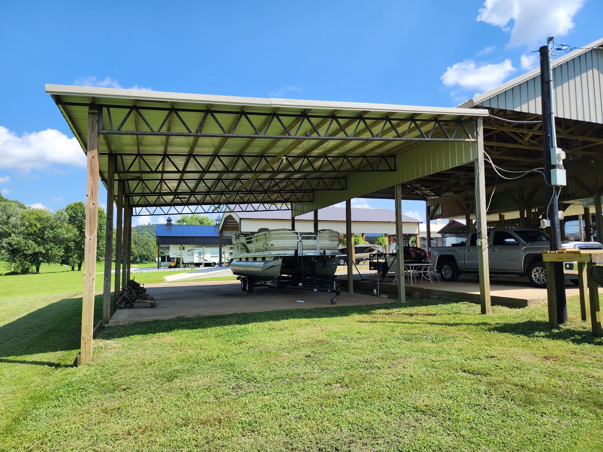 710 River Road Clifton, TN 38425 - Photo 6 of 42 Gallery Image 6