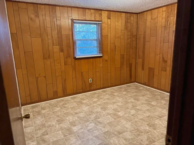 $851 | 128 Charles Street, Unit 6, Danville, VA 24541