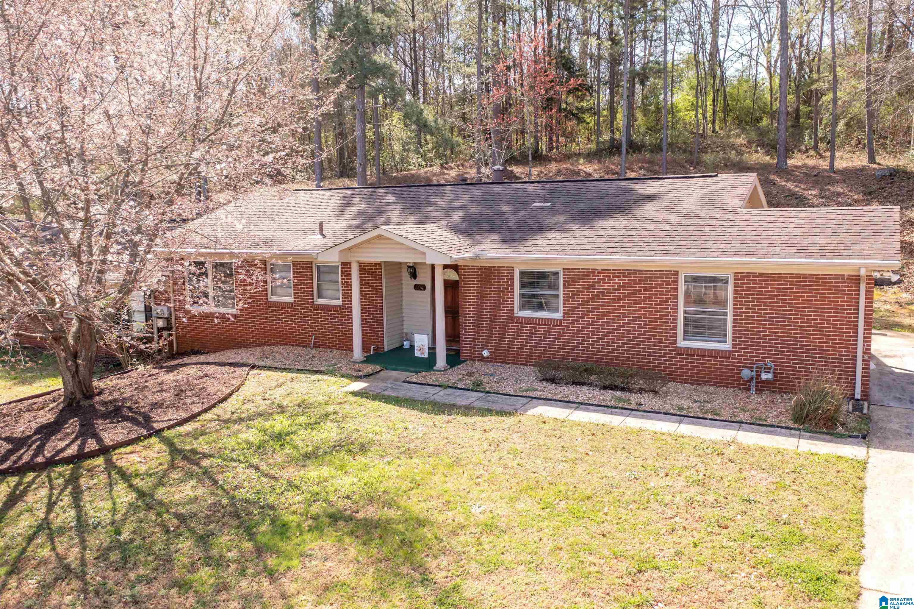 304 Foxley Road Anniston, AL 36205 - Photo 1 of 28